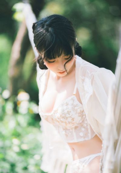 邻居家的阿奈特小姐